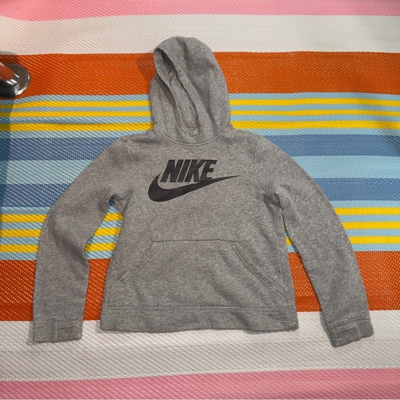 Nike Heather Gray Pullover Hoodie Boys Kids Size Medium - Picture 1 of 3